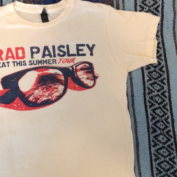 Brad Paisley 2013 Beat The Summer Tour Concert Tee - Picture 3 of 6